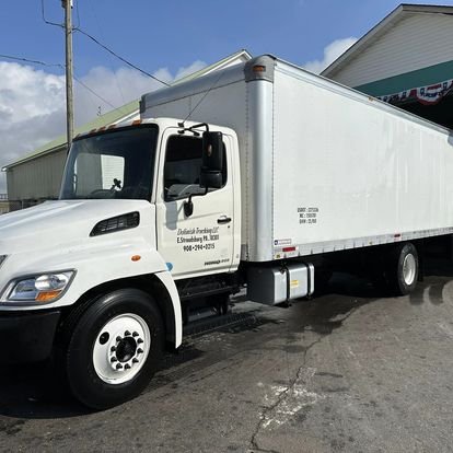 26 FOOT BOX SERVICE (LIFT GATE)
